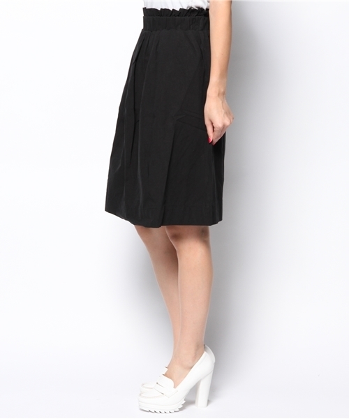 mystic(ミスティック)の「ハリ感タックギャザースカート(スカート・レディース・ブラック/イエロー/オフホワイト/レッド・フリ-)」の8枚目の写真