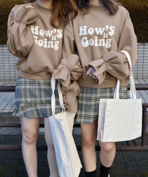 PairPair(ペアペア)の「裏起毛タックフレア袖プルオーバー(スウェット・レディース・アイボリー/モカ/ラベンダー・FREE)」の2枚目の写真