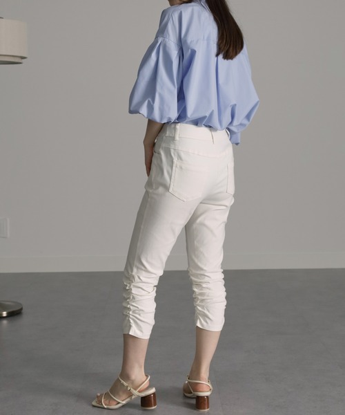 RANAN(ラナン)の「UVカット/接触冷感 美脚裾くしゅパンツ(股下48cm)(その他パンツ・レディース・モカ/ピンク系その他/ブラック/ホワイト/ブルーグリーン/ロイヤルブルー/ネイビー/シルバーグレー/ライトブルー/レモンイエロー/ライム/ブルーパープル/ブルー系2/ブルー系1/イエロー・M/L/S/LL)」の19枚目の写真