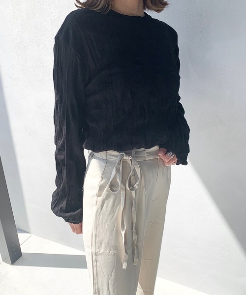 LE MORE（リモア）の「リンクルデザインシャツ（シャツ/ブラウス・レディース・ブラック/ベージュ/アイボリー・FREE）」の4枚目の写真