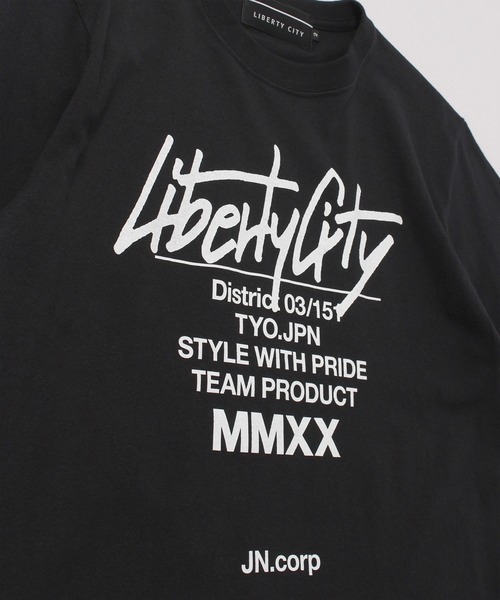 LIBERTY CITY（リバティシティ）の「【LIBERTY CITY/リバティーシティ】 [TAGGING] Tシャツ（Tシャツ/カットソー・メンズ・ホワイト/ブラック/ブルー/イエロー・2/3/4）」の5枚目の写真