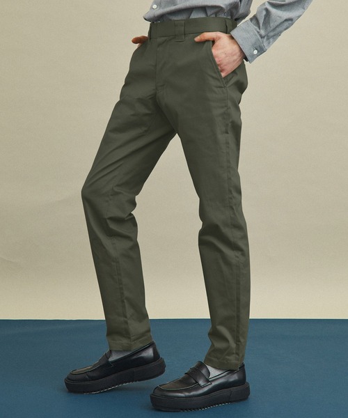 UNITED TOKYO(ユナイテッドトウキョウ)の「135%ストレッチテーパードスキニーパンツ(チノパンツ・メンズ・カーキ/インディゴブルー/グレイッシュベージュ/ブラック・1/2/4/3)」の3枚目の写真
