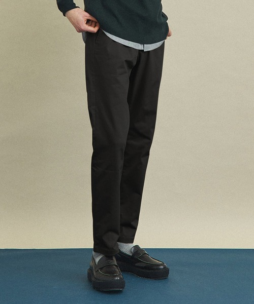 UNITED TOKYO(ユナイテッドトウキョウ)の「135%ストレッチテーパードスキニーパンツ(チノパンツ・メンズ・カーキ/インディゴブルー/グレイッシュベージュ/ブラック・1/2/4/3)」の1枚目の写真