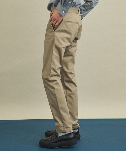 UNITED TOKYO(ユナイテッドトウキョウ)の「135%ストレッチテーパードスキニーパンツ(チノパンツ・メンズ・カーキ/インディゴブルー/グレイッシュベージュ/ブラック・1/2/4/3)」の7枚目の写真