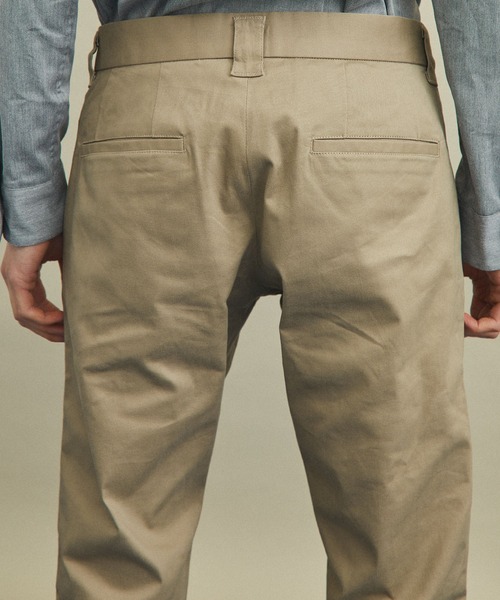 UNITED TOKYO(ユナイテッドトウキョウ)の「135%ストレッチテーパードスキニーパンツ(チノパンツ・メンズ・カーキ/インディゴブルー/グレイッシュベージュ/ブラック・1/2/4/3)」の16枚目の写真