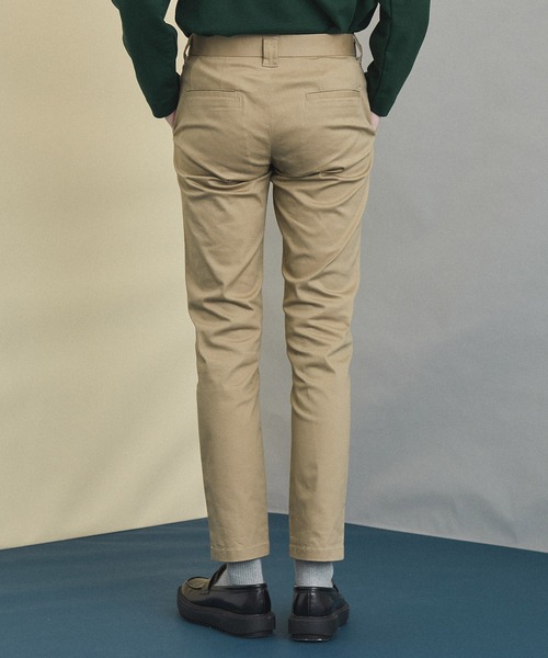 UNITED TOKYO(ユナイテッドトウキョウ)の「135%ストレッチテーパードスキニーパンツ(チノパンツ・メンズ・カーキ/インディゴブルー/グレイッシュベージュ/ブラック・1/2/4/3)」の21枚目の写真