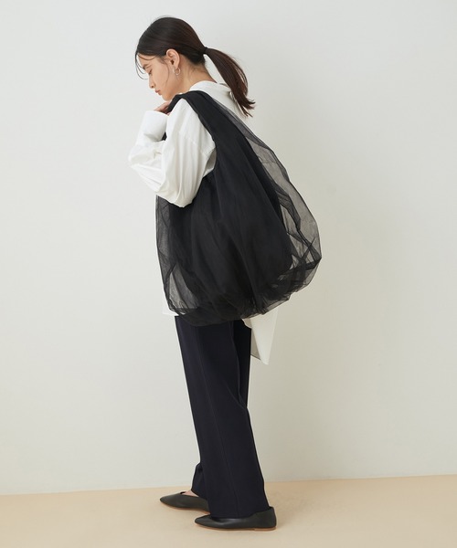 HELOYSE(エロイーズ)の「【HELOYSE】balloon tulle bag(トートバッグ・レディース・ブラック・M)」の3枚目の写真