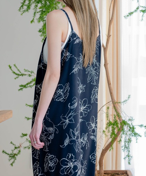 UNE MANSION(ユヌマンション)の「花柄ロングノースリーブワンピース(シャツワンピース・レディース・ブラック/ベージュ・FREE)」の18枚目の写真