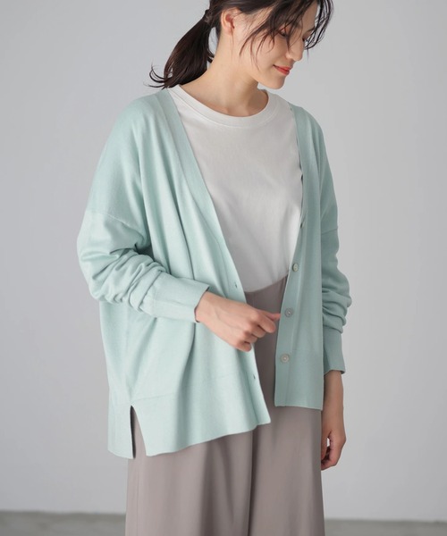 AMERICAN HOLIC（アメリカンホリック）の「抜け襟ニットミディカーディガン（カーディガン/ボレロ・レディース・モカ/アイボリー/ブラック/サックスブルー・FREE）」の2枚目の写真