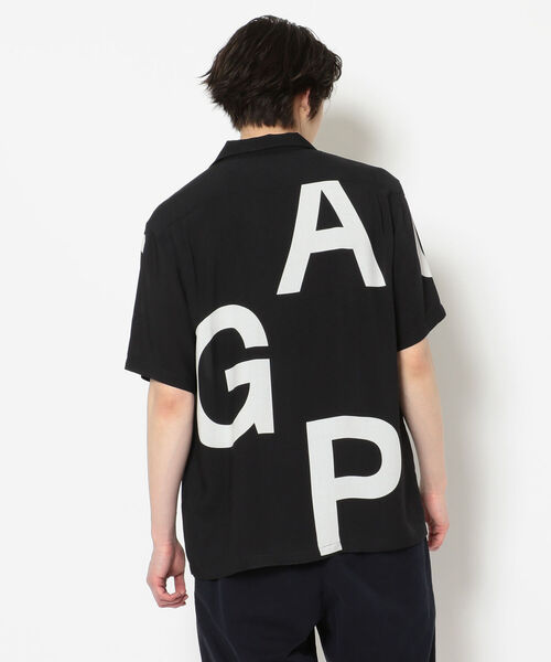 1piu1uguale3 RELAX(ウノピュウノウグァーレトレリラックス)の「1PIU1UGUALE3 RELAX/ウノピゥウノウグァーレトレ リラックス/ランダムロゴアロハシャツ/USH-21036(シャツ/ブラウス・メンズ・ブラック・MEDIUM/LARGE/X-LARGE)」の3枚目の写真