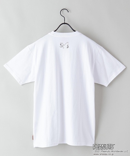 PEANUTS(ピーナッツ)の「【PEANUTS/ピーナッツ】プリントTシャツ(Tシャツ/カットソー・メンズ・ホワイト/ベージュ/オリーブ/ピンク/ブルー/ホワイト系その他・SMALL/MEDIUM/LARGE/X-LARGE)」の20枚目の写真