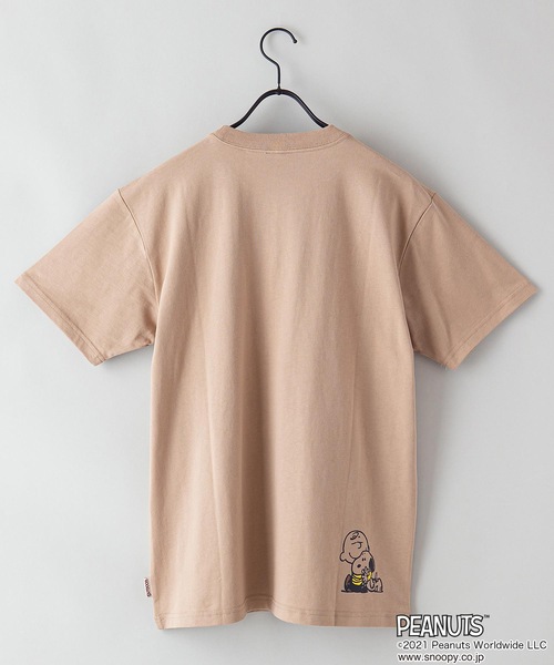 PEANUTS(ピーナッツ)の「【PEANUTS/ピーナッツ】プリントTシャツ(Tシャツ/カットソー・メンズ・ホワイト/ベージュ/オリーブ/ピンク/ブルー/ホワイト系その他・SMALL/MEDIUM/LARGE/X-LARGE)」の18枚目の写真