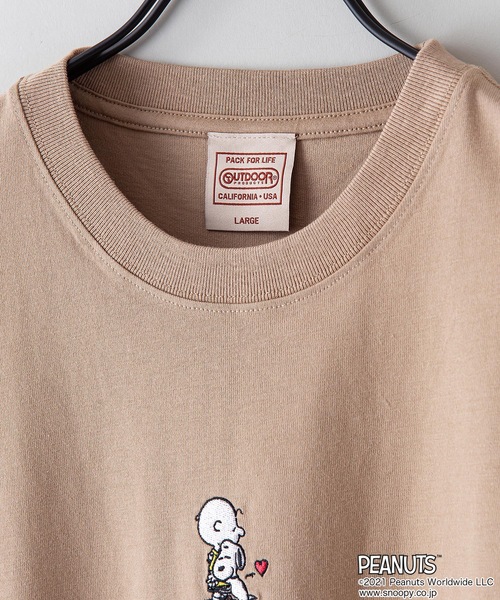 PEANUTS(ピーナッツ)の「【PEANUTS/ピーナッツ】プリントTシャツ(Tシャツ/カットソー・メンズ・ホワイト/ベージュ/オリーブ/ピンク/ブルー/ホワイト系その他・SMALL/MEDIUM/LARGE/X-LARGE)」の14枚目の写真