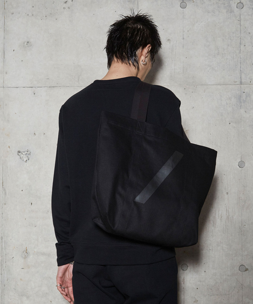 5351 POUR LES HOMMES（ゴーサンゴーイチプールオム）の「【5/】スラッシュ トート（トートバッグ・メンズ・ブラック/カーキ・フリー）」の6枚目の写真