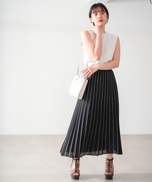 PAGEBOY（ページボーイ）の「ラメラインプリーツスカート（スカート・レディース・オフホワイト/ブラック・FREE）」の4枚目の写真