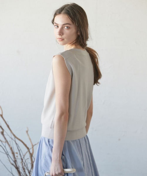 CLEARIMPRESSION （クリアインプレッション）の「レーヨンナイロンプルオーバー（ニット/セーター・レディース・オフホワイト/ブラック/グレー/ライトグリーン・フリー）」の4枚目の写真