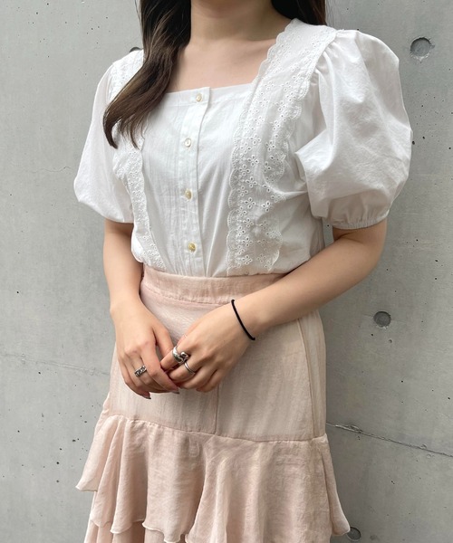 Mysa&Liina（ミーサリーナ）の「スクエアーレースブラウス（シャツ/ブラウス・レディース・オレンジ/ブラウン/オフホワイト/ベージュ・M）」の2枚目の写真