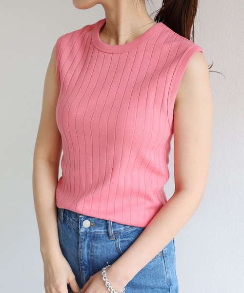 andme(アンドミー)の「コットンフライスワイドリブノースリーブトップス(Tシャツ/カットソー・レディース・オフホワイト/ブラック/チャコールグレー/キナリ/ブラウン/ピンク/グリーン/オレンジ/ライトグリーン/ネイビー・L/M)」の2枚目の写真