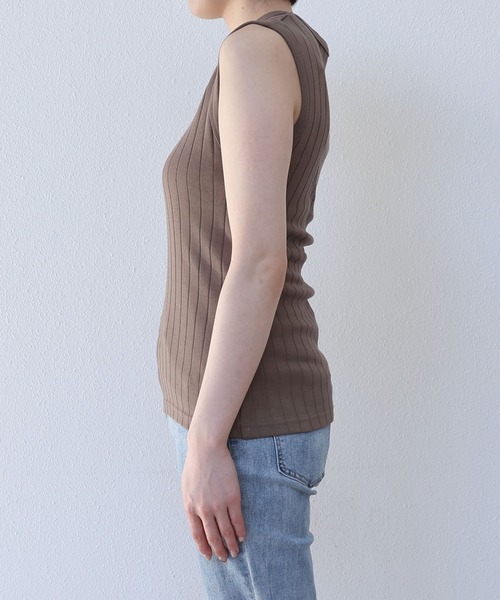 andme(アンドミー)の「コットンフライスワイドリブノースリーブトップス(Tシャツ/カットソー・レディース・オフホワイト/ブラック/チャコールグレー/キナリ/ブラウン/ピンク/グリーン/オレンジ/ライトグリーン/ネイビー・L/M)」の13枚目の写真