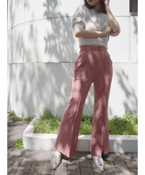 MERCURYDUO（マーキュリーデュオ）の「スリットフレアパンツ（その他パンツ・レディース・ブラック/ピンク/ベージュ・SMALL/MEDIUM）」の10枚目の写真
