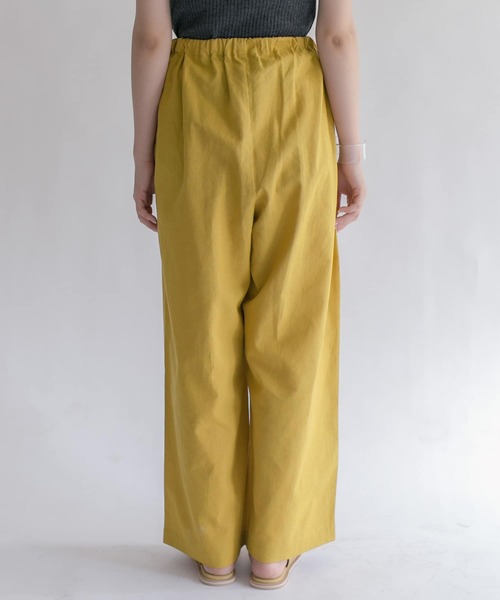 KBF（ケイビーエフ）の「リネンMIXリラックスパンツ（その他パンツ・レディース・アイボリー/マスタード/ネイビー・ONE）」の16枚目の写真