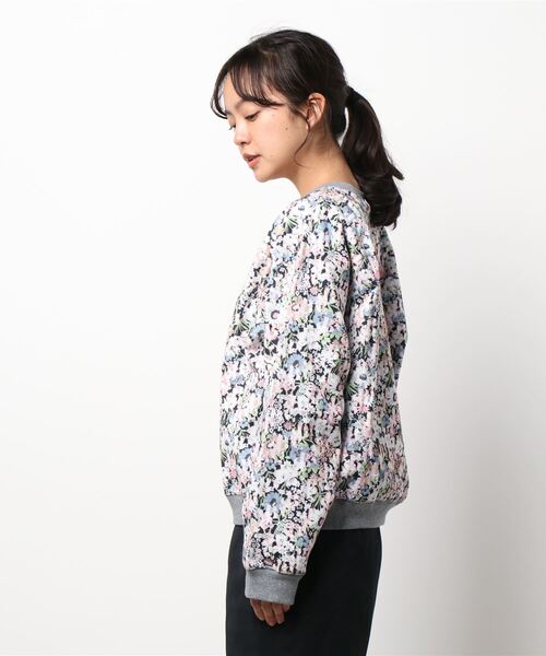 SEE BY CHLOE(シーバイクロエ)の「フローラルコットンフリース プリントジャンパー(スウェット・レディース・ピンク系その他/ピンク系その他2・M/S)」の3枚目の写真
