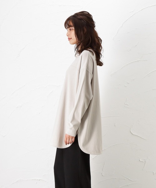 NAVY（ネイビー）の「オーガニックコットン 無地切り替えロングスリーブTシャツ（Tシャツ/カットソー・レディース・ベージュ/ブラウン/ブルー/チャコール・フリー）」の10枚目の写真