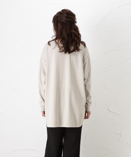 NAVY（ネイビー）の「オーガニックコットン 無地切り替えロングスリーブTシャツ（Tシャツ/カットソー・レディース・ベージュ/ブラウン/ブルー/チャコール・フリー）」の15枚目の写真