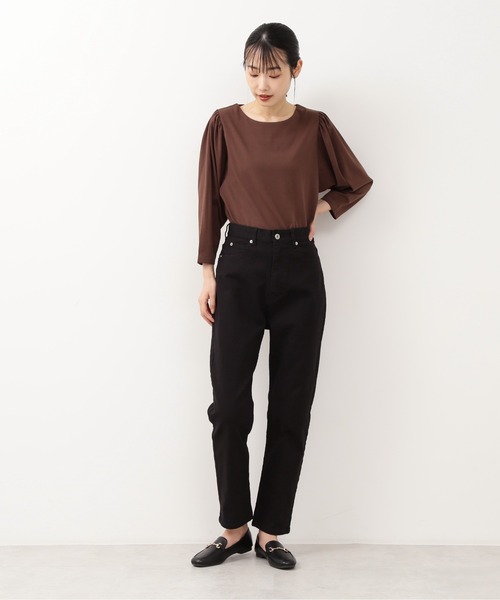 NATURAL BEAUTY BASIC（ナチュラルビューティーベーシック）の「テーパードデニム/0171230871（デニムパンツ・レディース・ブラック/オフホワイト/ブラウン・MEDIUM/SMALL）」の6枚目の写真