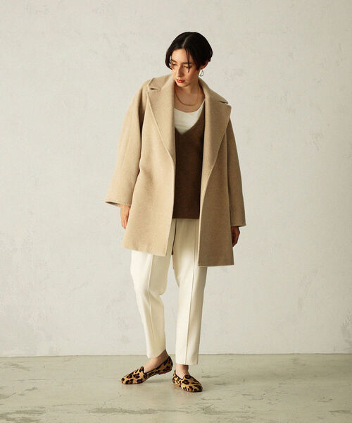 NOLLEY’S（ノーリーズ）の「アルパカビーバーショートコート（ノーカラーコート・レディース・チャコールグレー/ベージュ/グレー・38/36）」の8枚目の写真