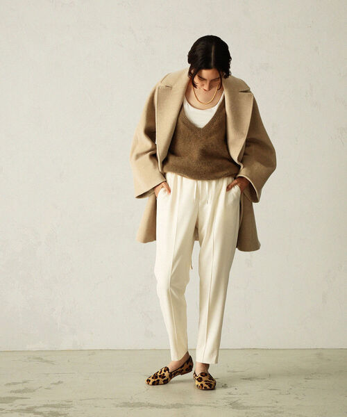 NOLLEY’S（ノーリーズ）の「アルパカビーバーショートコート（ノーカラーコート・レディース・チャコールグレー/ベージュ/グレー・38/36）」の11枚目の写真