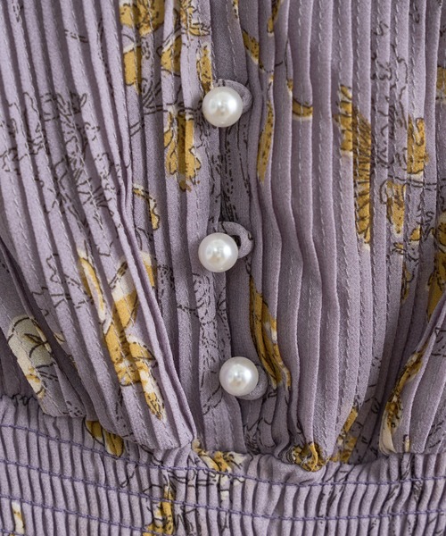 natural couture（ナチュラルクチュール）の「【WEB限定カラー有り】ピンタックプリーツお上品ワンピース（ワンピース・レディース・チャコールグレー/ベージュ/ブルー/ボルドー/その他1/その他2/その他3/その他4/その他5・FREE）」の19枚目の写真