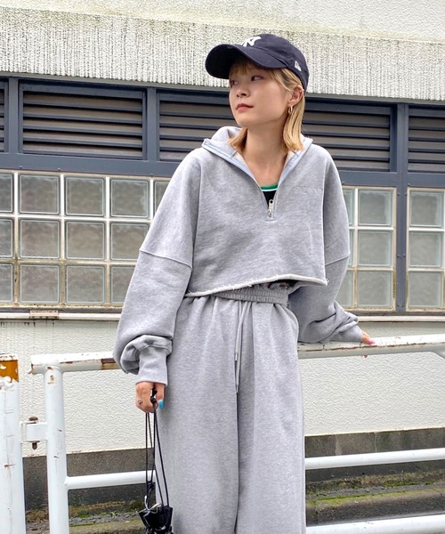 WHO'S WHO gallery（フーズフーギャラリー）の「PTNハーフジップ（スウェット・レディース・ブラウン/グリーン/ブラック/トップグレー/サックスブルー・FREE）」の3枚目の写真