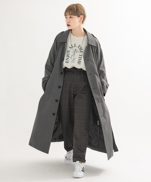 kutir（クティール）の「オーバーステンカラーコート（ステンカラーコート・レディース・グレー/グレー系その他/ブラウン系その他・SMALL/MEDIUM）」の2枚目の写真