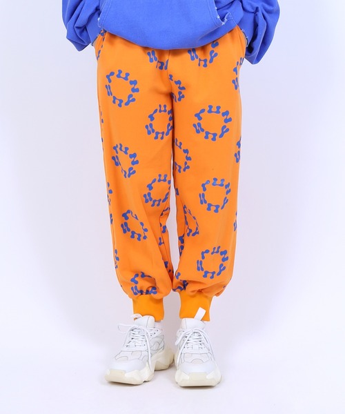 PUNYUS(プニュズ)の「サークルロゴスウェットパンツ(スウェットパンツ・レディース・ブラック/ピンク/オレンジ/グリーン・1/2/4/3)」の7枚目の写真
