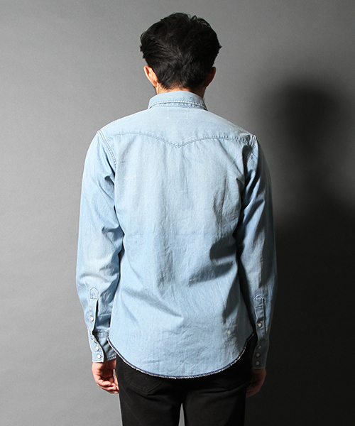 Wrangler（ラングラー）の「WRANGLER × AMERICAN RAG CIE ダメージデニムシャツ（シャツ/ブラウス・メンズ・ブラック/インディゴブルー・SMALL/MEDIUM）」の5枚目の写真
