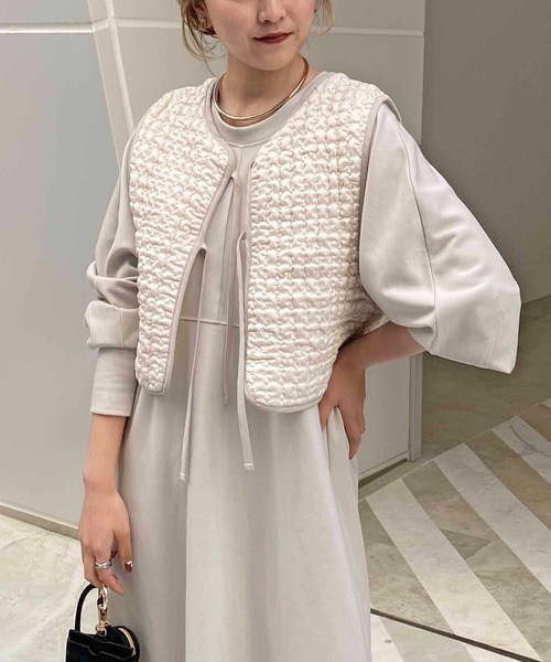 CAPRICIEUX LE'MAGE（カプリシューレマージュ）の「〈WEB・一部店舗限定〉キルトショートベスト（ベスト・レディース・ブラック/アイボリー・FREE）」の19枚目の写真