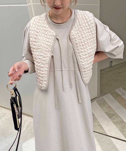 CAPRICIEUX LE'MAGE（カプリシューレマージュ）の「〈WEB・一部店舗限定〉キルトショートベスト（ベスト・レディース・ブラック/アイボリー・FREE）」の20枚目の写真