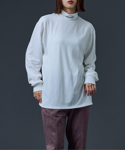 Ellno Loset（エルノロゼット）の「ネックロゴタートルロンT（Tシャツ/カットソー・メンズ・オフホワイト/ブラック・MEDIUM/LARGE）」の5枚目の写真