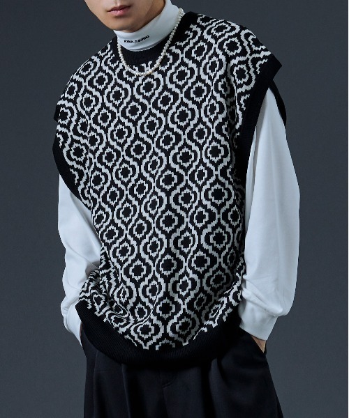 Ellno Loset（エルノロゼット）の「ネックロゴタートルロンT（Tシャツ/カットソー・メンズ・オフホワイト/ブラック・MEDIUM/LARGE）」の13枚目の写真