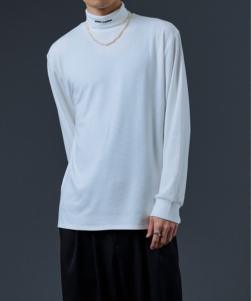 Ellno Loset（エルノロゼット）の「ネックロゴタートルロンT（Tシャツ/カットソー・メンズ・オフホワイト/ブラック・MEDIUM/LARGE）」の17枚目の写真