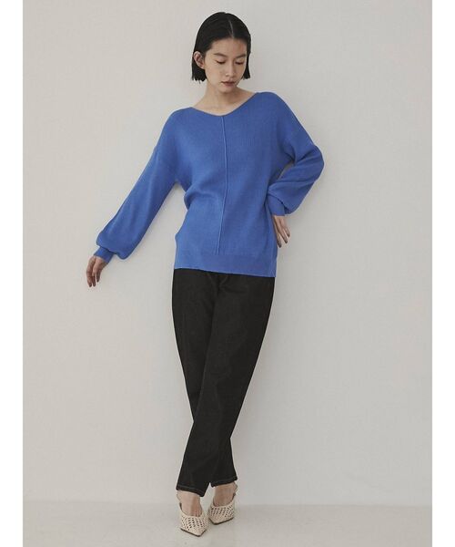 COTORICA（コトリカ）の「アンチピーリングVネックニット（ニット/セーター・レディース・ブラック/オフホワイト/オレンジ/グリーン/ブルー・FREE）」の7枚目の写真