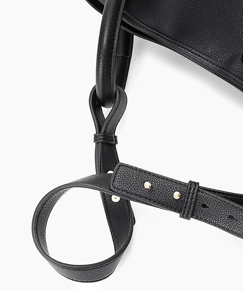 SAISON DE PAPILLON（セゾンドパピヨン）の「PUレザーミニポーチ付きハンドバッグ（ハンドバッグ・レディース・ブラック/オフホワイト/グリーン・フリー）」の6枚目の写真