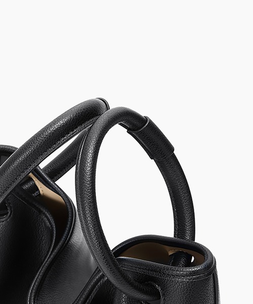 SAISON DE PAPILLON（セゾンドパピヨン）の「PUレザーミニポーチ付きハンドバッグ（ハンドバッグ・レディース・ブラック/オフホワイト/グリーン・フリー）」の5枚目の写真