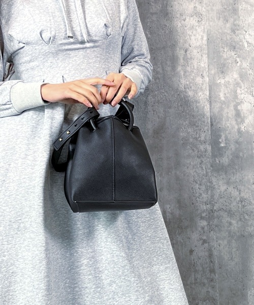 SAISON DE PAPILLON（セゾンドパピヨン）の「PUレザーミニポーチ付きハンドバッグ（ハンドバッグ・レディース・ブラック/オフホワイト/グリーン・フリー）」の19枚目の写真