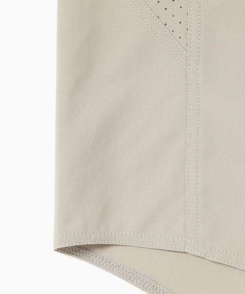 and wander（アンドワンダー）の「and wander/アンドワンダー　UV stretch rip band collar shirt UVストレッチリップバンドカラーシャツ 5742153085（シャツ/ブラウス・メンズ・グレー/ベージュ・4/5）」の10枚目の写真