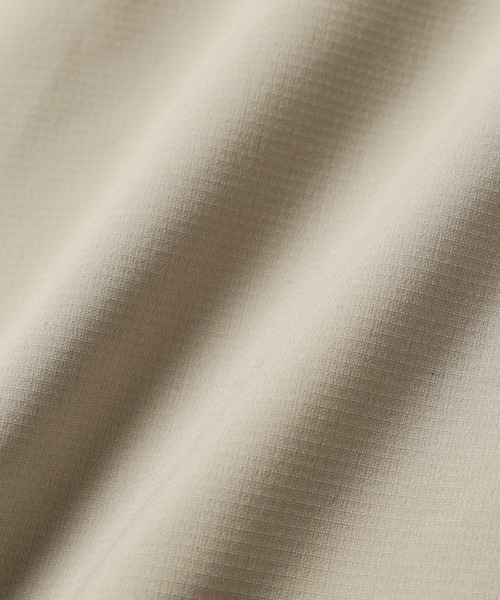 and wander（アンドワンダー）の「and wander/アンドワンダー　UV stretch rip band collar shirt UVストレッチリップバンドカラーシャツ 5742153085（シャツ/ブラウス・メンズ・グレー/ベージュ・4/5）」の14枚目の写真