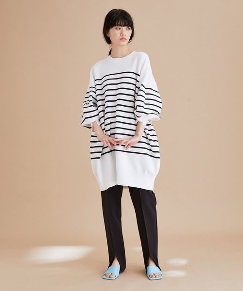 ADAM ET ROPE'(アダムエロペ)の「オーガニックコットン接結チュニック(ニット/セーター・レディース・ブラック/ホワイト系その他・FREE)」の5枚目の写真