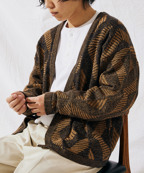 JOURNAL STANDARD（ジャーナルスタンダード）の「※【GEOM PATTERN / ジオメパターン】ジャガード カーディガン（カーディガン/ボレロ・メンズ・ブラック/ネイビー/レッド/イエロー/グリーン/ブルー系その他・SMALL/MEDIUM/LARGE）」の19枚目の写真
