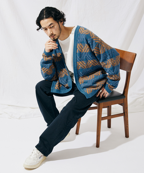 JOURNAL STANDARD（ジャーナルスタンダード）の「※【GEOM PATTERN / ジオメパターン】ジャガード カーディガン（カーディガン/ボレロ・メンズ・ブラック/ネイビー/レッド/イエロー/グリーン/ブルー系その他・SMALL/MEDIUM/LARGE）」の17枚目の写真